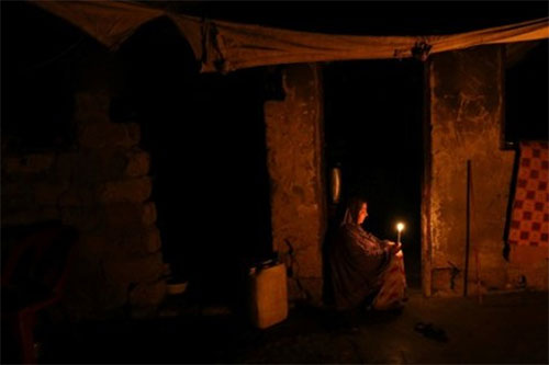 Gaza se hunde en la oscuridad Gaza se hunde en la oscuridad